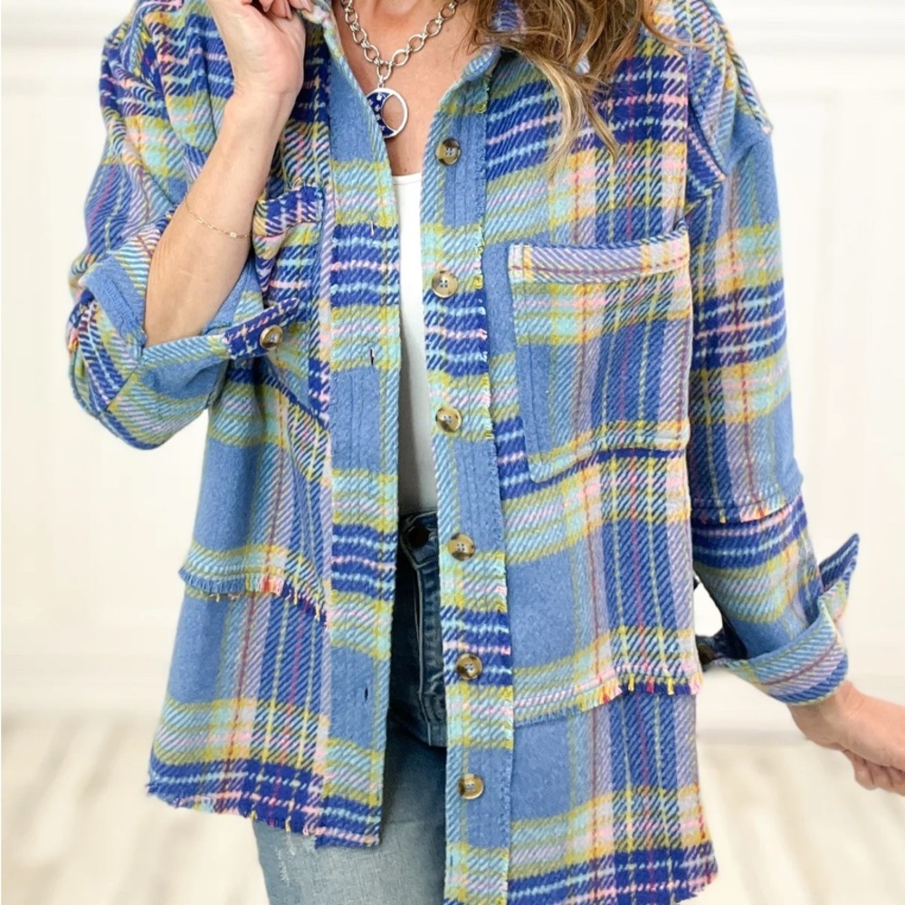Davi & Dani plaid button down Shacket stunning!